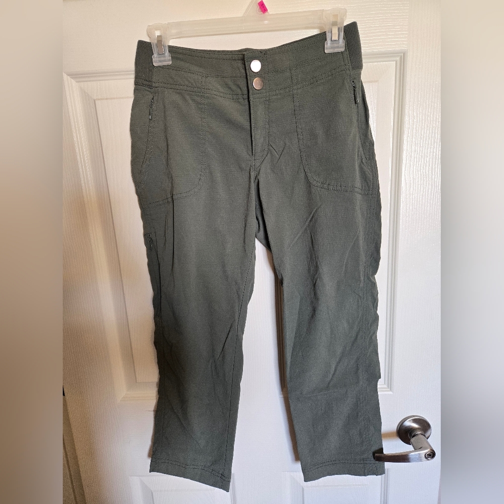 Athleta Cropped Pants- Hiking, Climbing, Activewear Women's Size 0